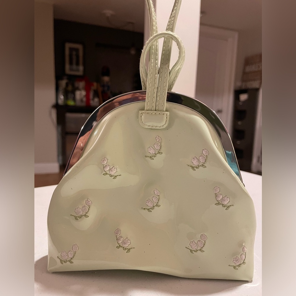 Green Vinyl Kiss Lock Clutch with Embroidered Flowers